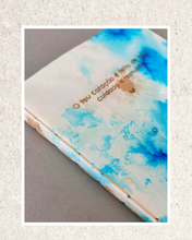 Carregar imagem no visualizador da galeria, Diário "O teu coração é feito de luz, cuidado e ternura"